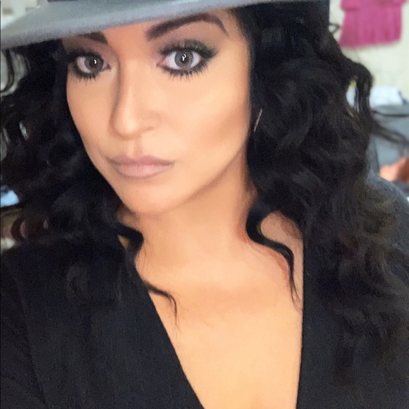 Meet your Posher, Jacky - Picture 1 of 1